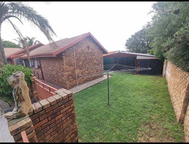 5 BEDROOM FREEHOLD FOR SALE IN THE REEDS